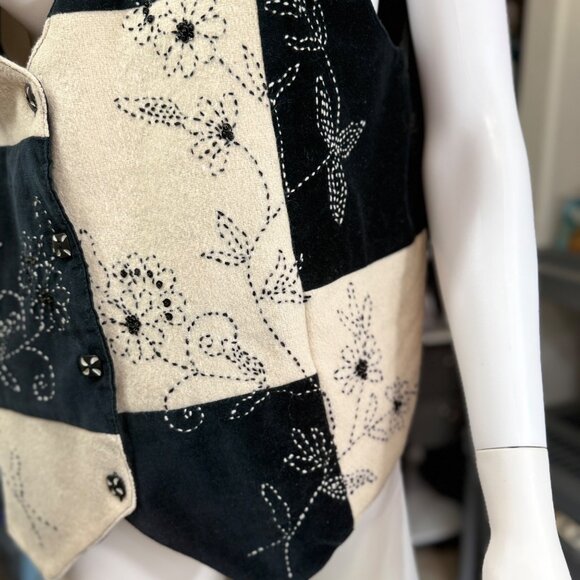 Tantrums Floral Embroidered Vest Womens 1X Black/Beige Wool Blend Vintage - Picture 3 of 6